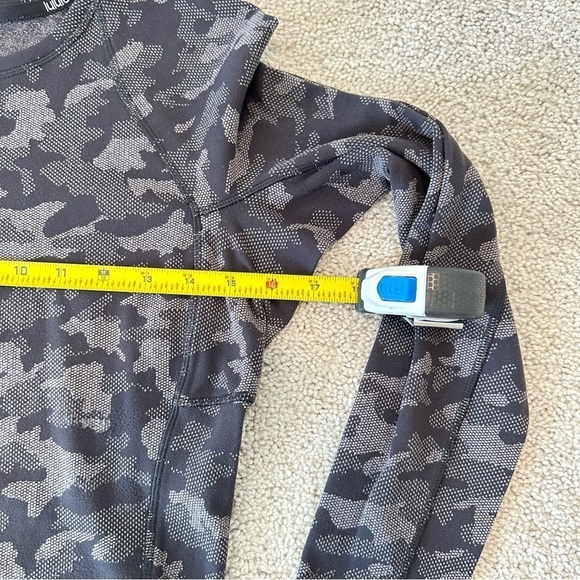 Lululemon Runderful Long Sleeve - Picture 11 of 13